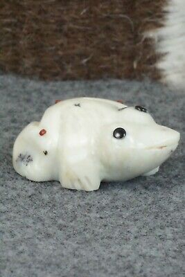Frog Zuni Fetish Carving - Gordon Poncho
