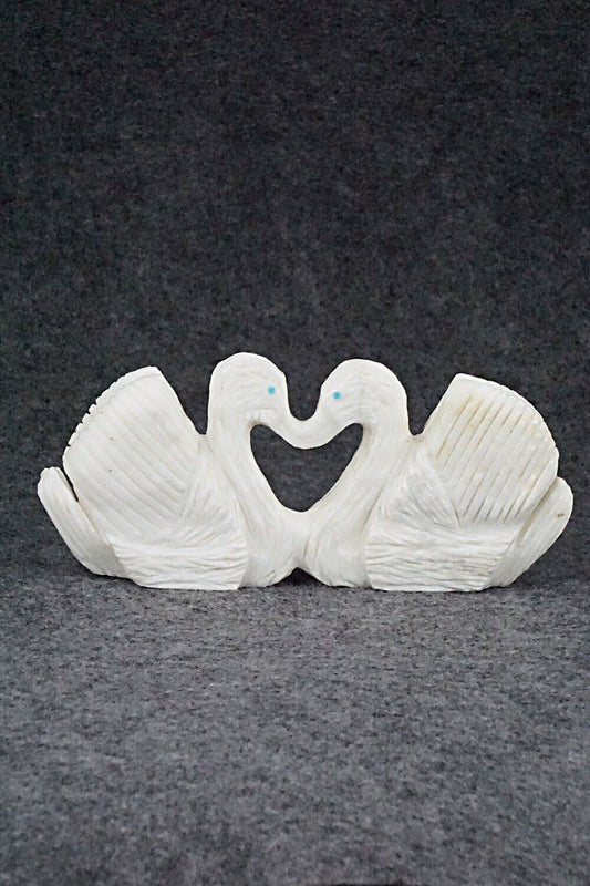 Swan Zuni Fetish Carving - Kevin Quam
