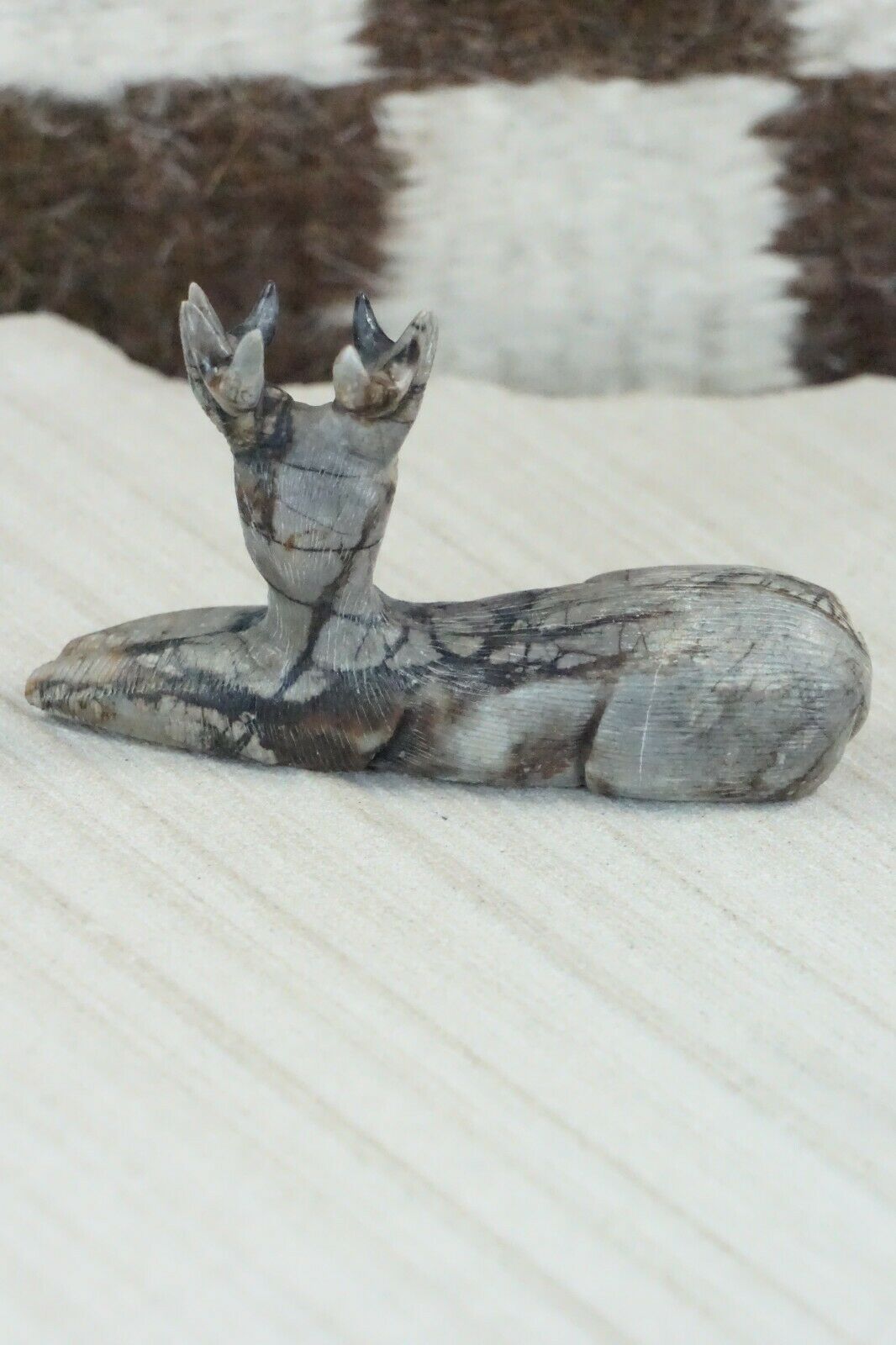 Deer Zuni Fetish Carving - Colin Weeka