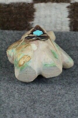 Bear Zuni Fetish Carving - Ariane Quam