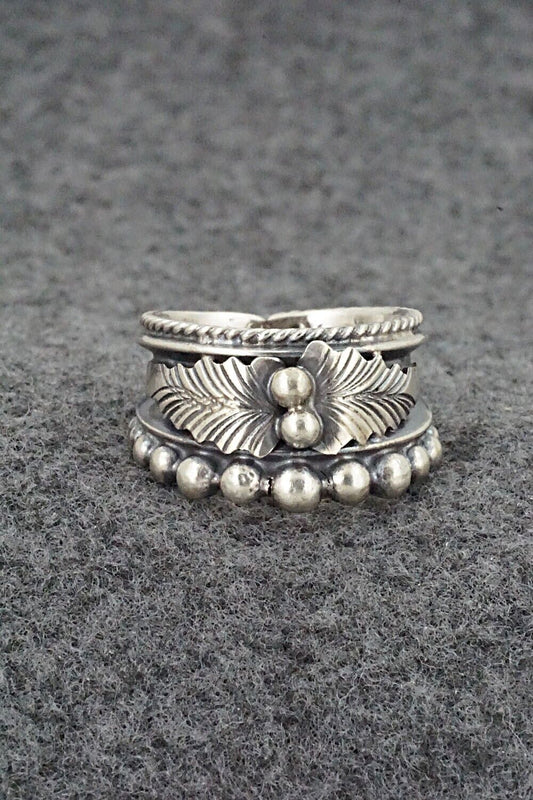 Sterling Silver Ring - Tom Lewis - Size 8