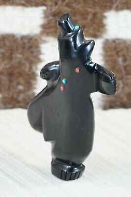 Bear Zuni Fetish Carving - Claudia Peina