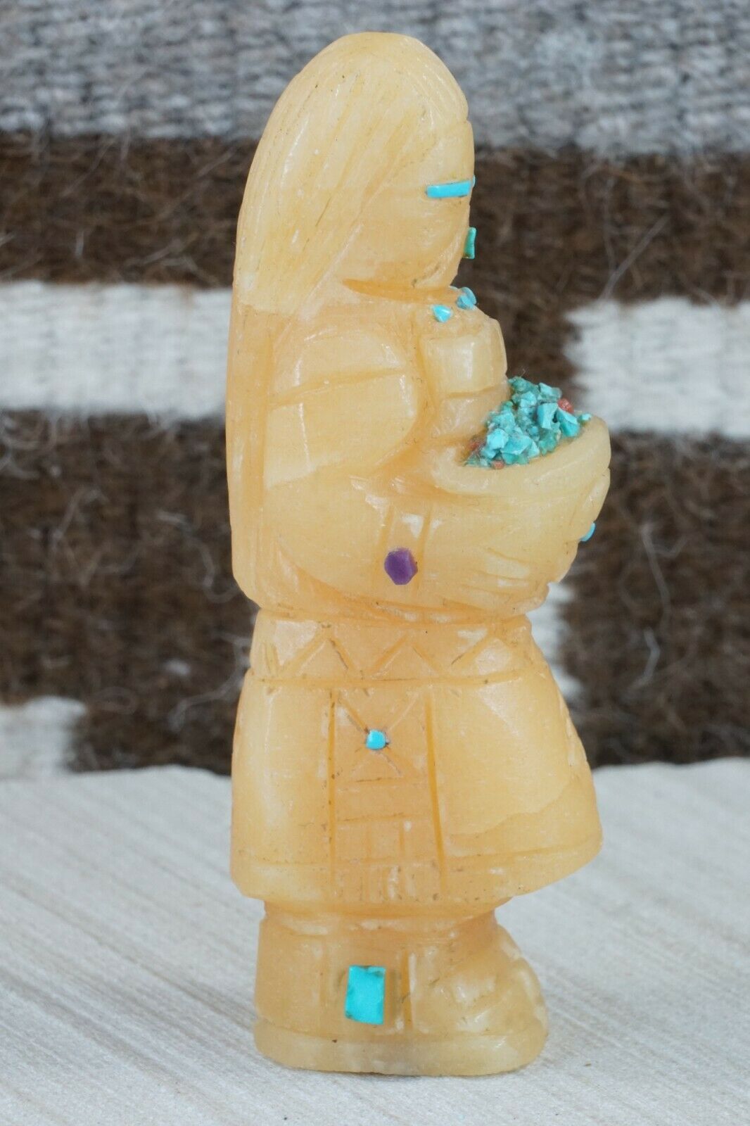 Ola Maiden Zuni Fetish Carving - Jon Quam