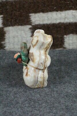 Bear Zuni Fetish Carving - Ariane Quam