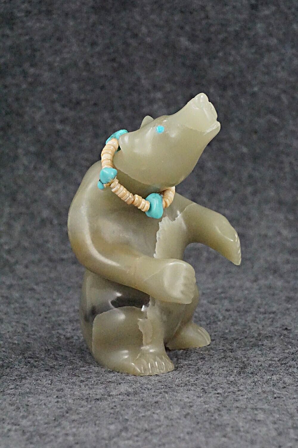 Bear Zuni Fetish Carving - Albert Eustace