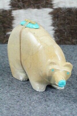 Bear Zuni Fetish Carving - Enrike Leekya