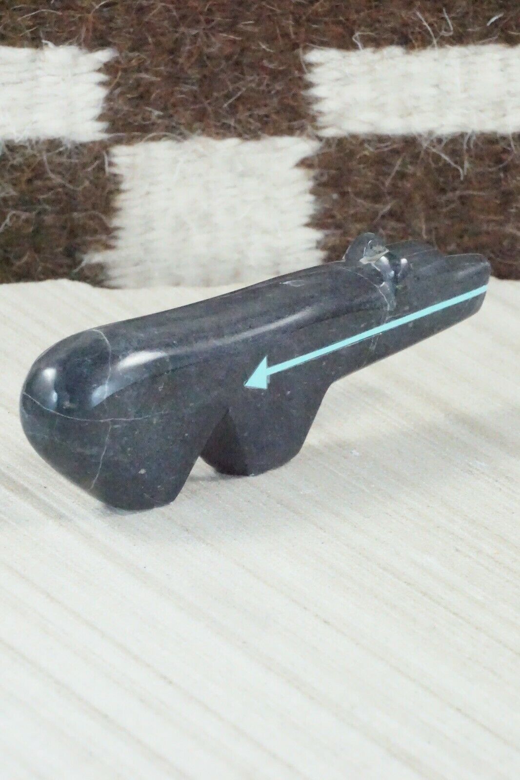 Bear Zuni Fetish Carving - Bernard Laiwakete