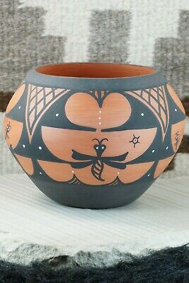 Zuni Pottery - Darla Westika