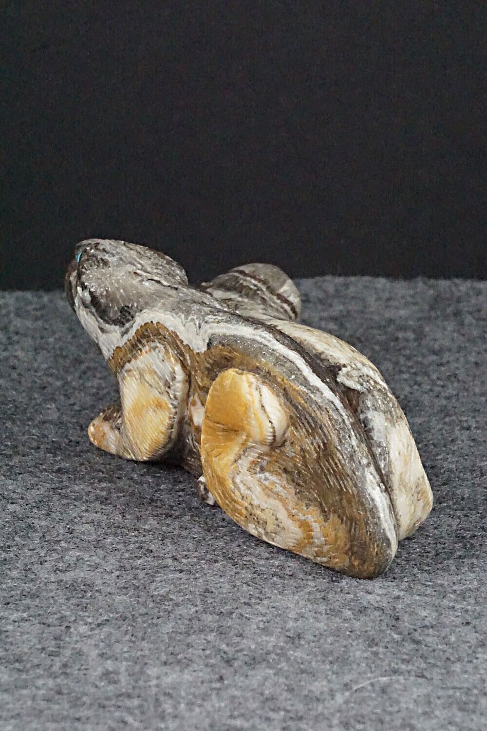Mountain Lion Zuni Fetish Carving - Lance Cheama