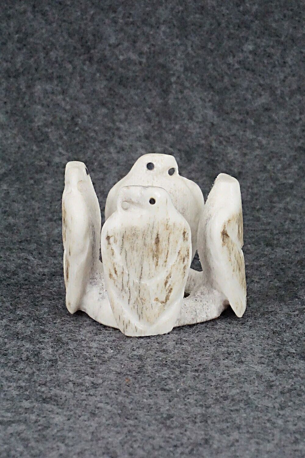 Eagle Zuni Fetish Carving - Maxx Laate