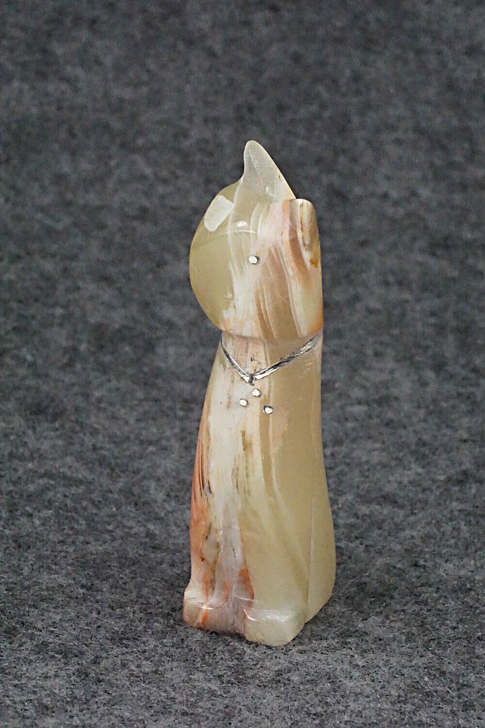 Cat Zuni Fetish Carving - Kenny Chavez