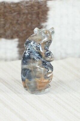Bear Zuni Fetish Carving - Albert Livingston