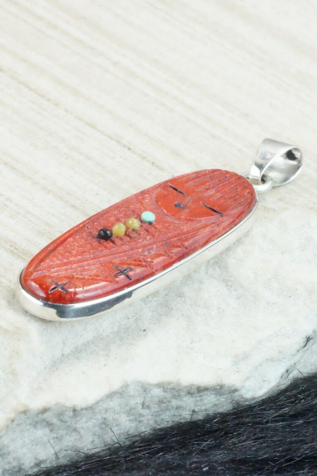 Spiny Oyster & Sterling Silver Pendant - Stuart Quandelacy
