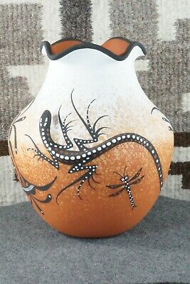 Zuni Pottery - Deldrick Cellicion