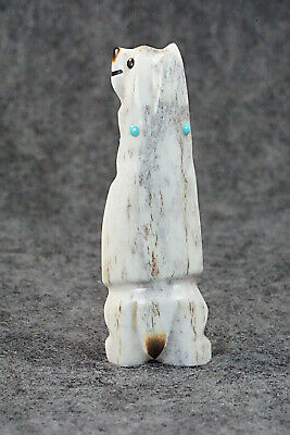 Bear Zuni Fetish Carving - Claudia Peina