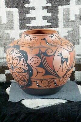 Zuni Pottery - Priscilla Peynetsa