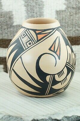 Hopi Pottery - D. Tsiny