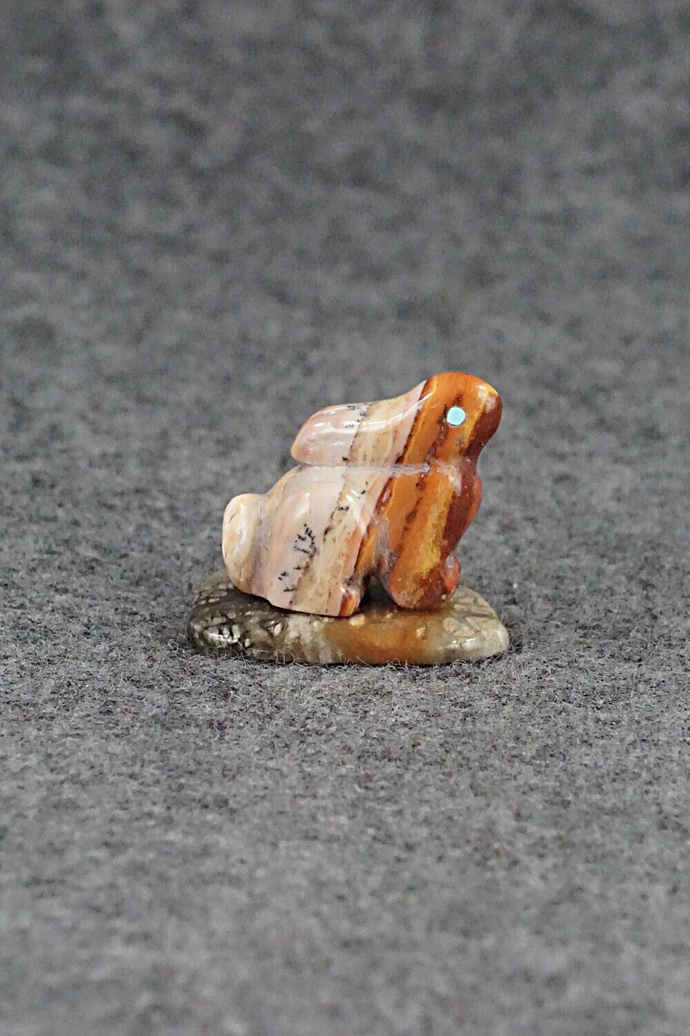 Rabbit Zuni Fetish Carving - Brian Yunie