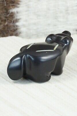 Bear Zuni Fetish Carving - Roger Pino