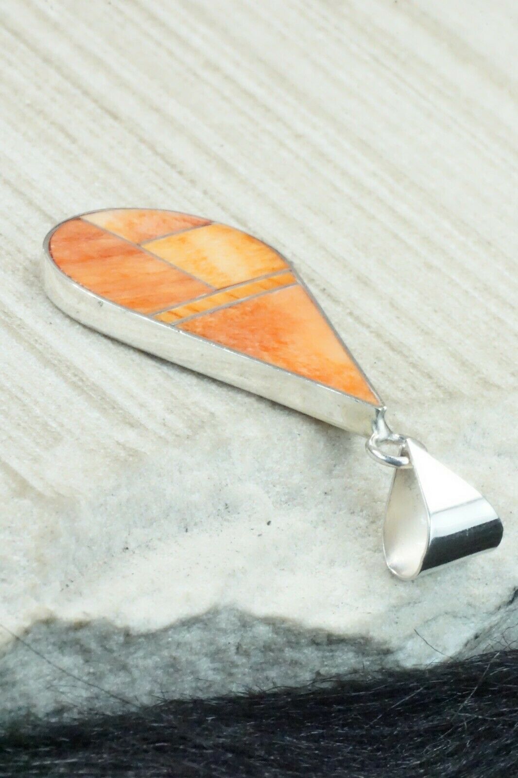 Spiny Oyster & Sterling Silver Pendant - Harold Smith