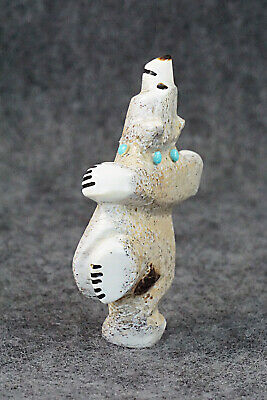 Bear Zuni Fetish Carving - Claudia Peina