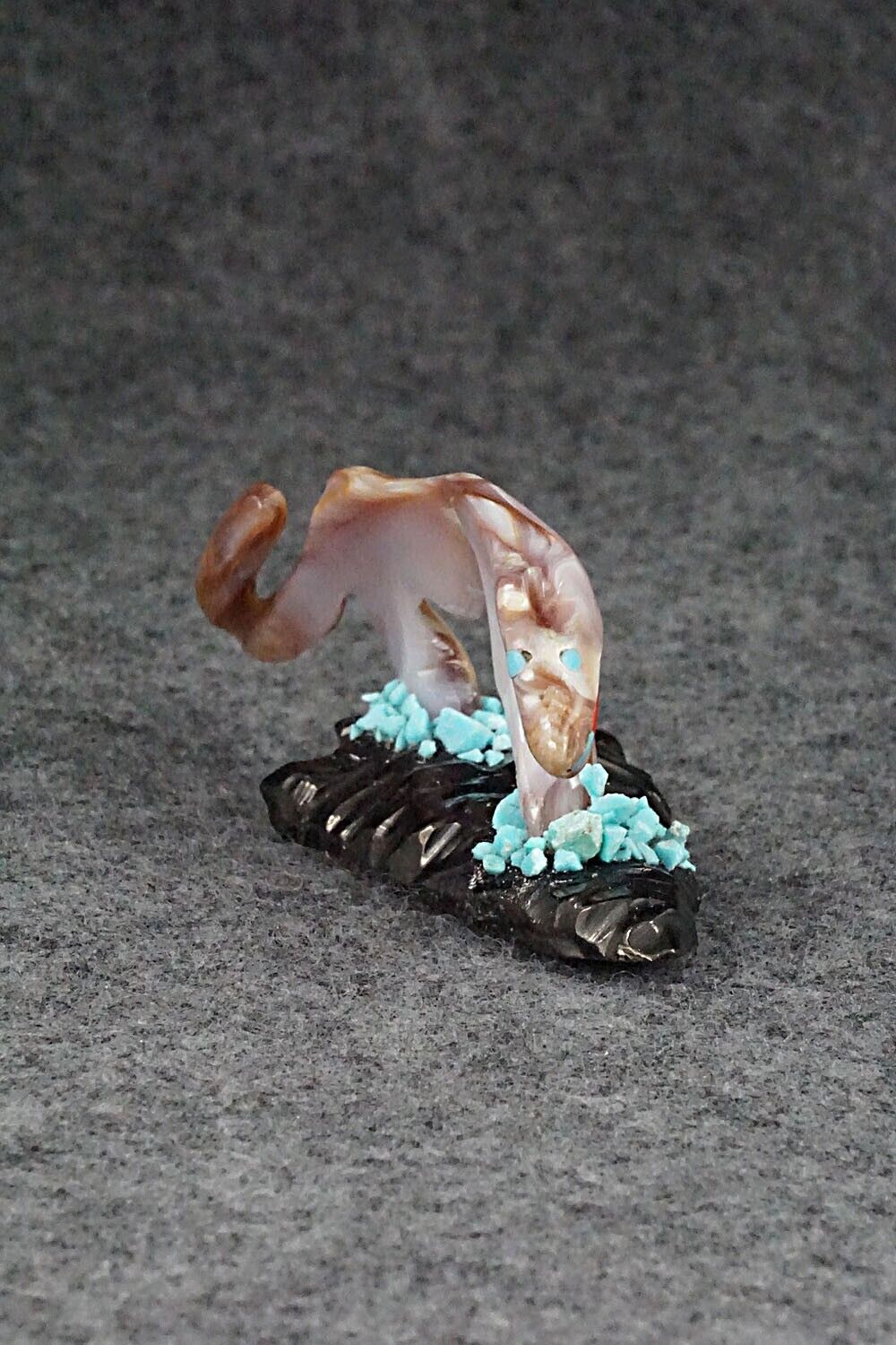 Wolf Zuni Fetish Carving - Kevin Quam