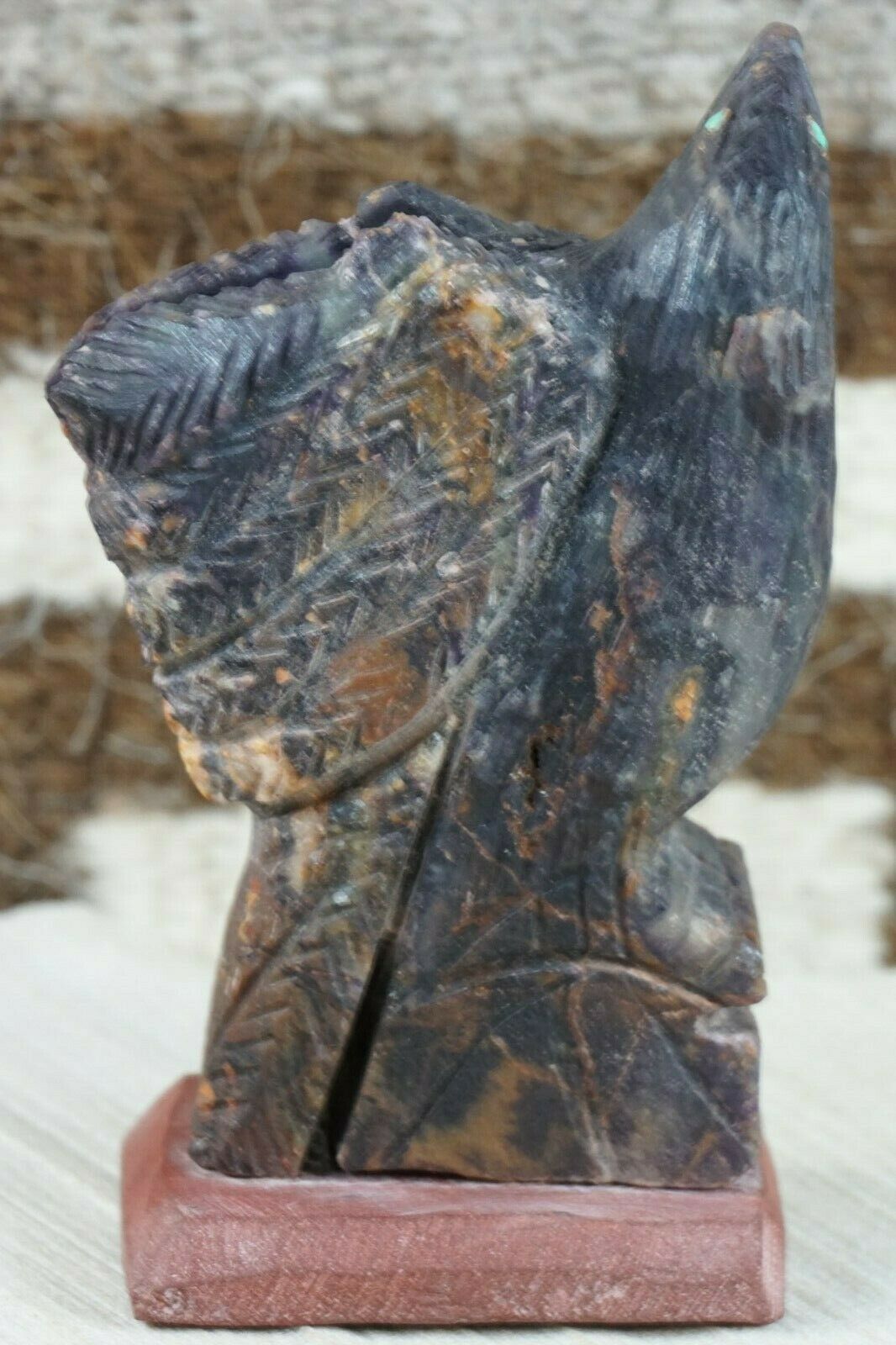 Eagle Zuni Fetish Carving - Jon Quam - High Lonesome Trading