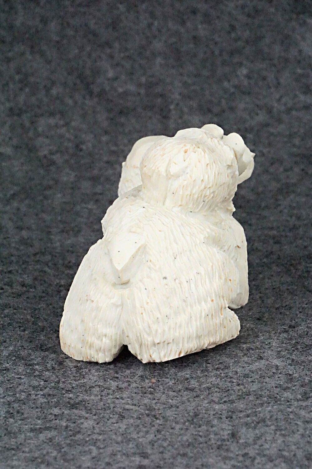 Bear Zuni Fetish Carving - Adrian Cachini