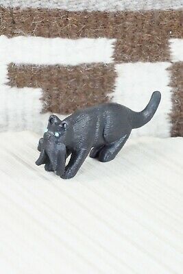 Mountain Lion Zuni Fetish Carving - Colin Weeka