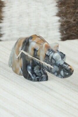 Wolf Zuni Fetish Carving - Kenny Chavez