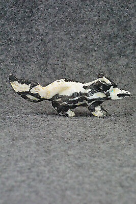 Fox Zuni Fetish Carving - Tony Mackel