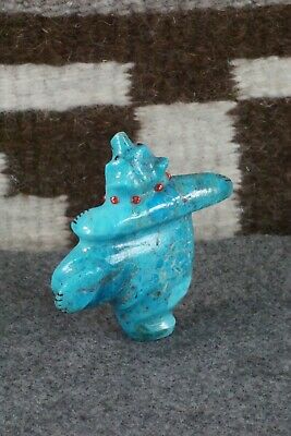 Bear Zuni Fetish Carving - Claudia Peina