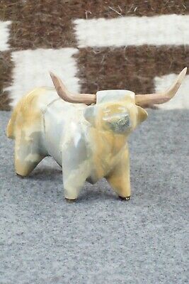 Bull Zuni Fetish Carving - Enrike Leekya