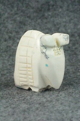 Armadillo Zuni Fetish Carving - Gilbert Lonjose