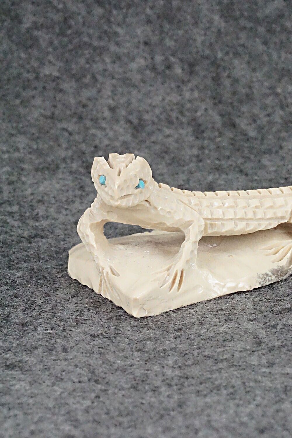 Lizard Zuni Fetish Carving - Jensen Charlie