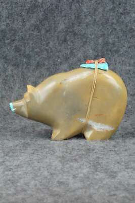 Bear Zuni Fetish Carving - Enrike Leekya