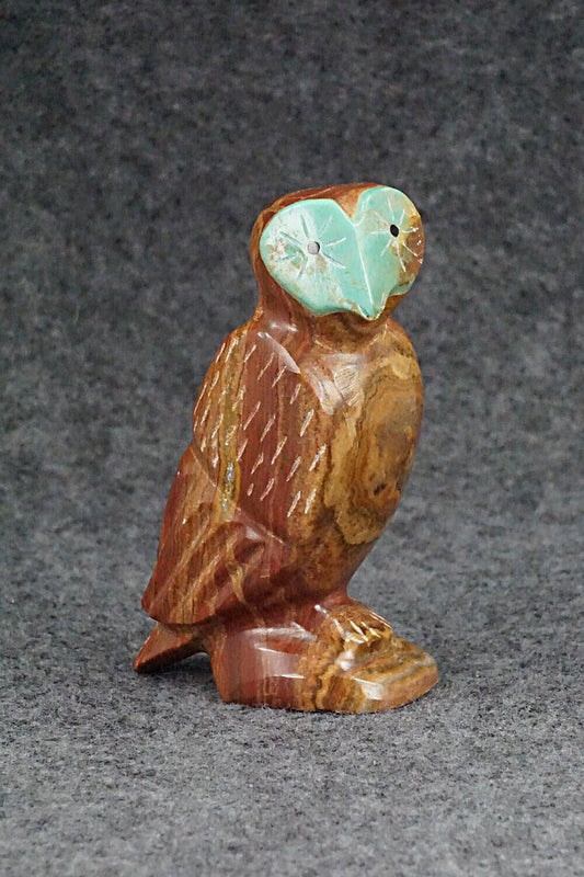 Owl Zuni Fetish Carving - Enrike Leekya