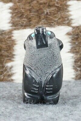 Bear Zuni Fetish Carving - Reynold Lunasee
