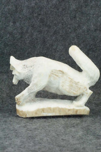 Wolf Zuni Fetish Carving - Lewis Malie Jr.
