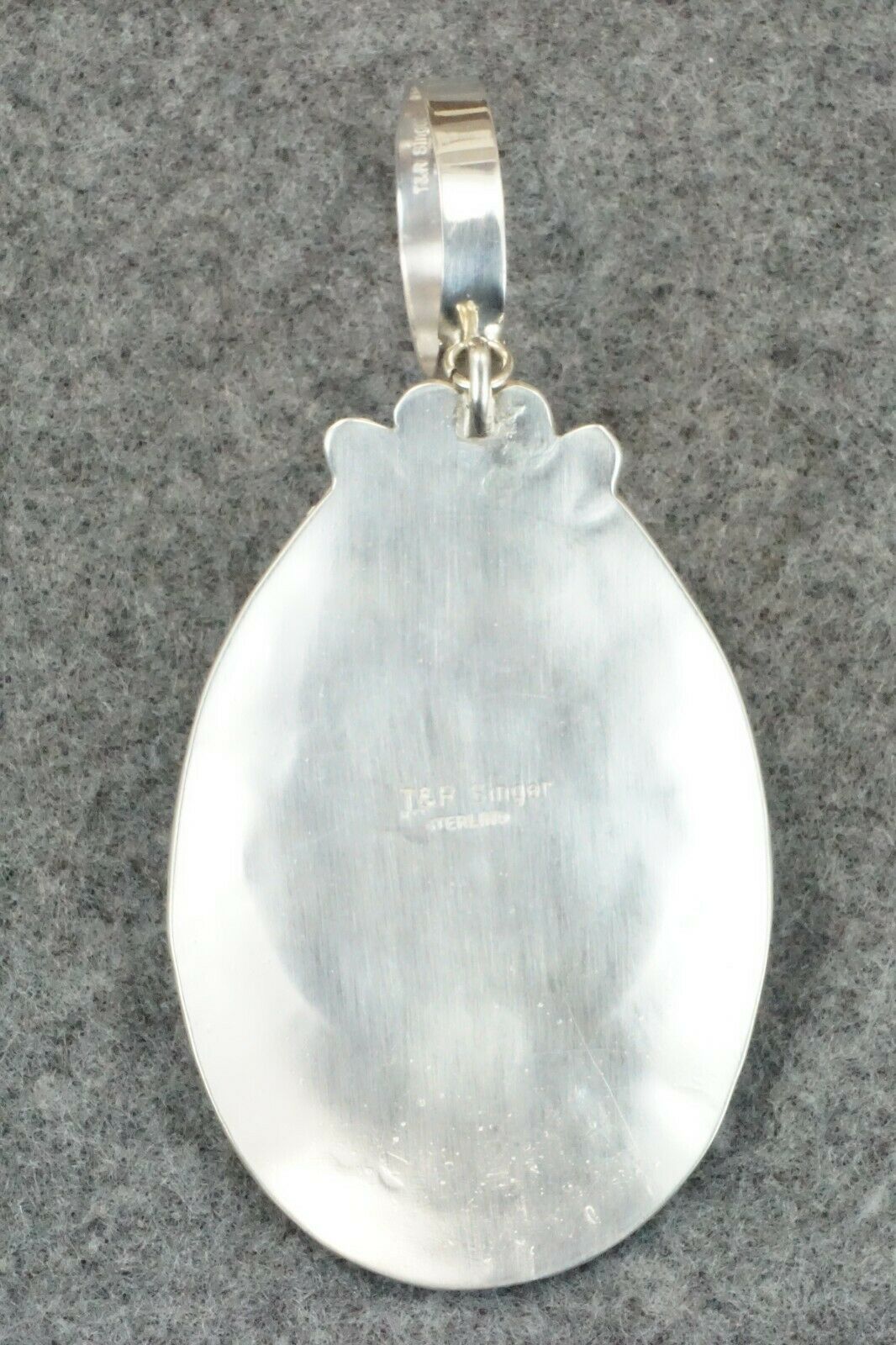 Onyx & Sterling Silver Pendant - Rosita Singer