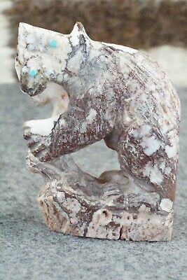 Bear Zuni Fetish Carving - Derrick Kaamasee