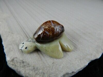 Turtle Zuni Fetish Carving - Fabian Homer - High Lonesome Trading