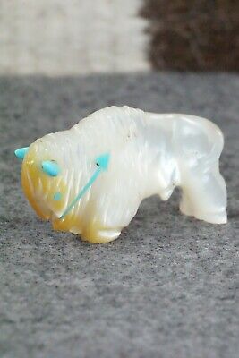 Buffalo Zuni Fetish Carving - Andres Quandelacy