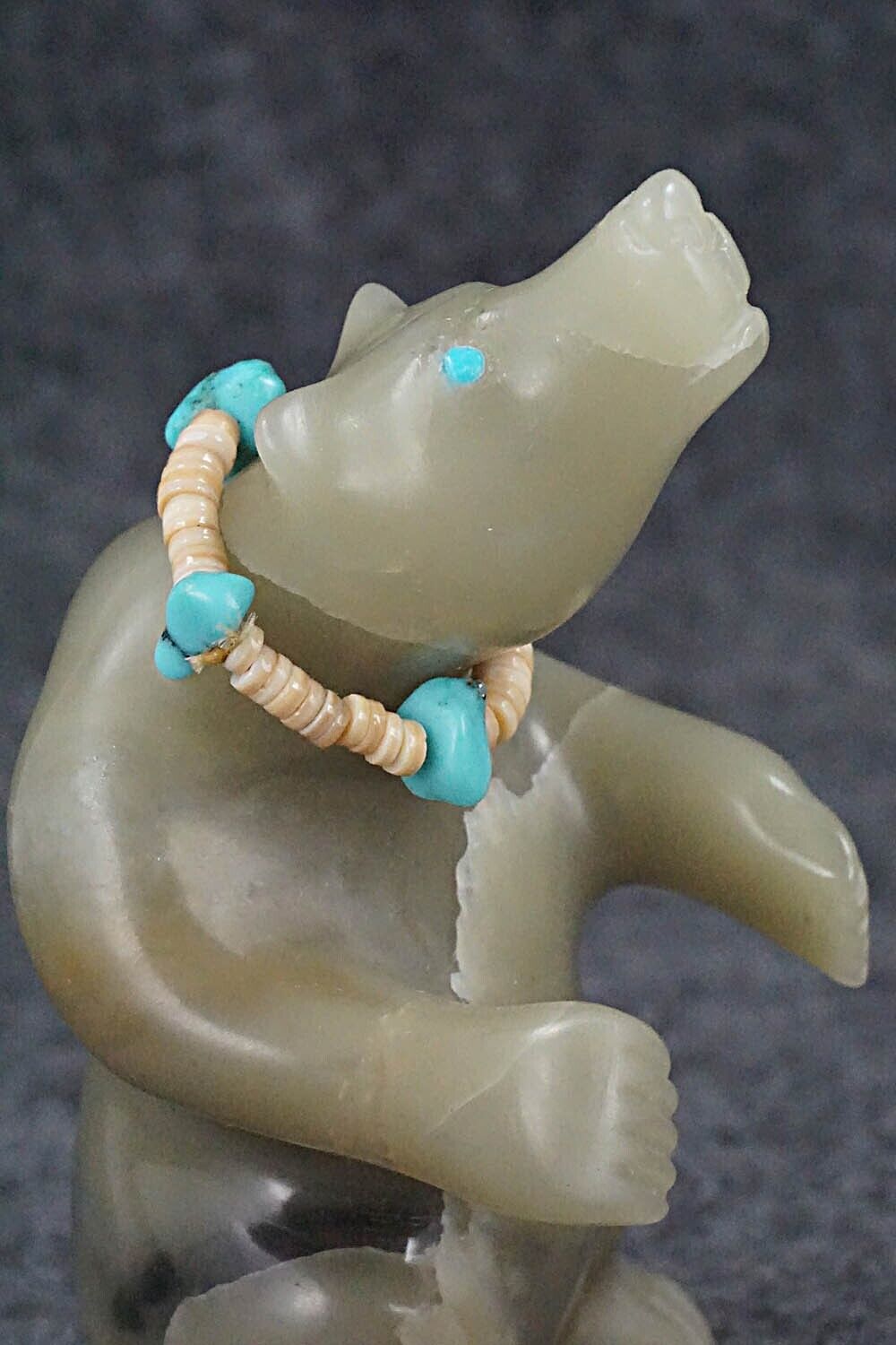 Bear Zuni Fetish Carving - Albert Eustace