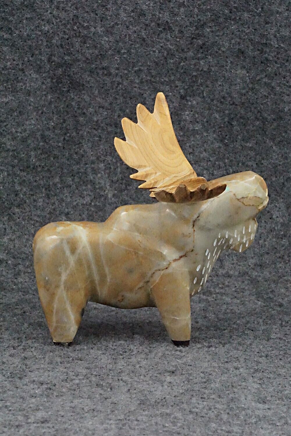 Moose Zuni Fetish Carving - Enrike Leekya