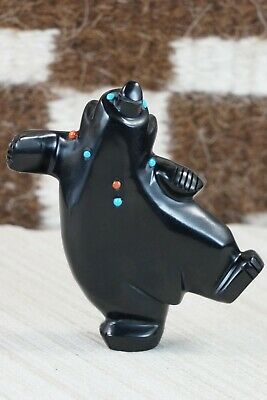 Bear Zuni Fetish Carving - Claudia Peina