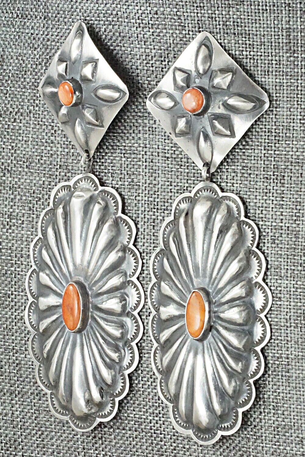 Spiny Oyster and Sterling Silver Earrings - Rita Lee