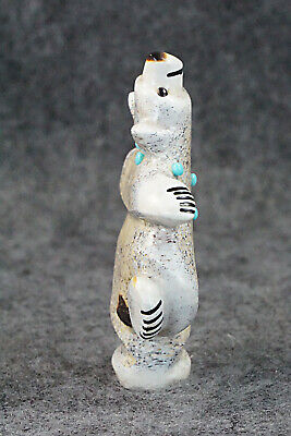 Bear Zuni Fetish Carving - Claudia Peina