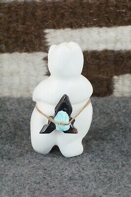 Bear Zuni Fetish Carving - Ariane Quam