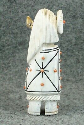 Hunter Zuni Fetish Carving - Claudia Peina